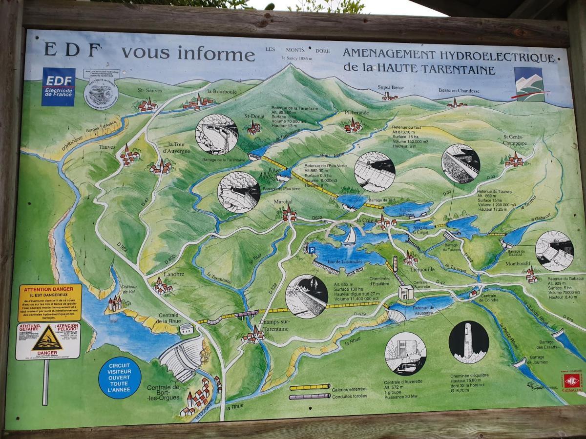 La Belle Auvergne Condat  Exteriör bild