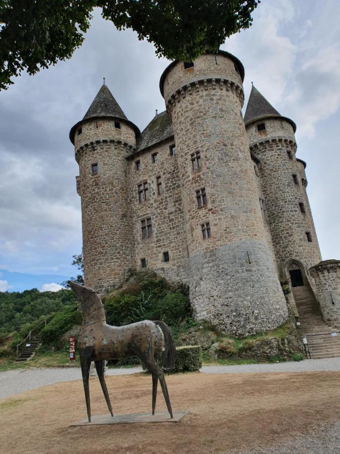 La Belle Auvergne Condat  Exteriör bild